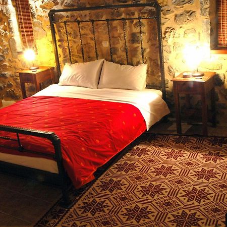 Archontiko Nikolopoulou Hotel Vitina Phòng bức ảnh