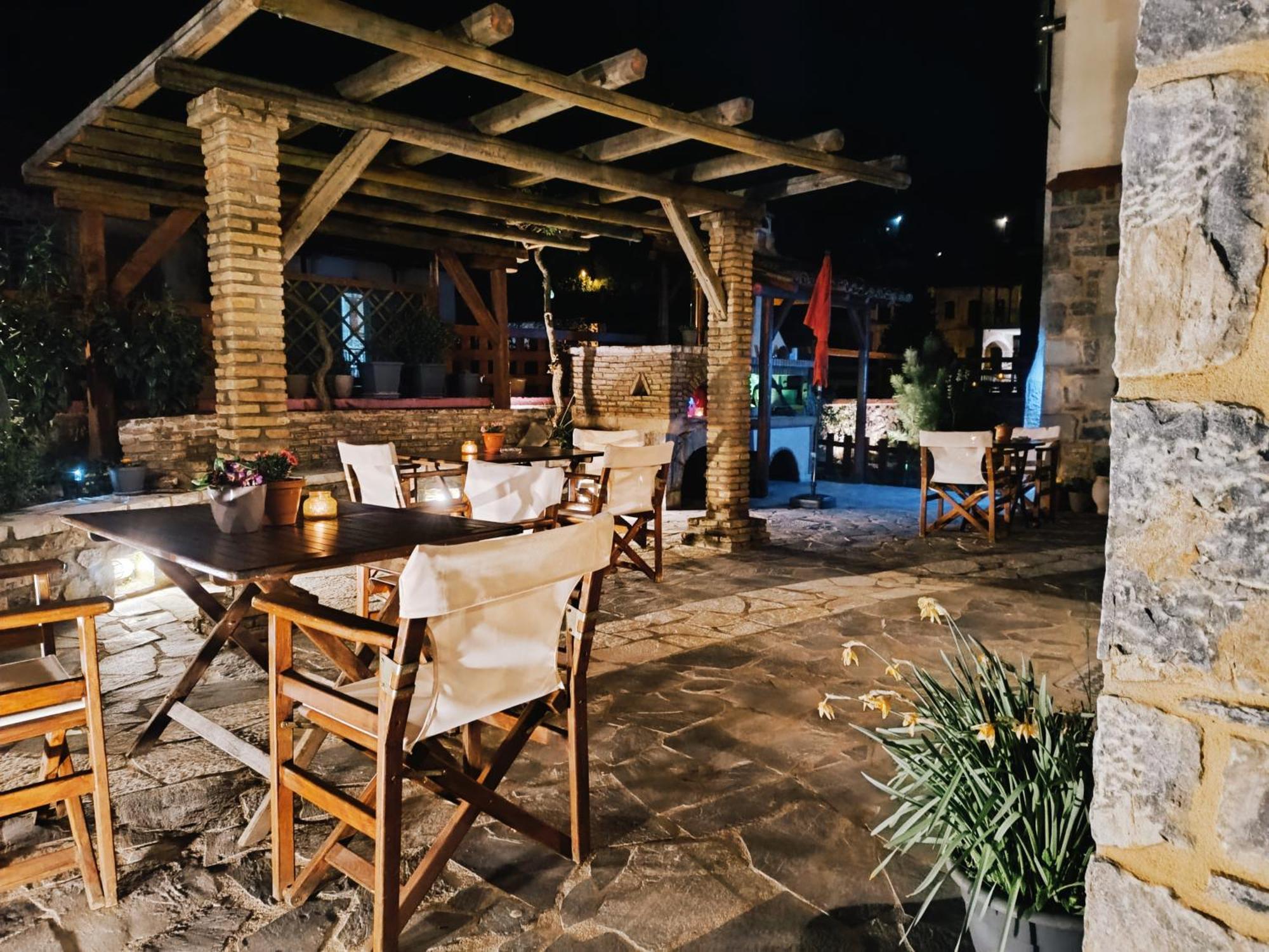 Archontiko Nikolopoulou Hotel Vitina Ngoại thất bức ảnh