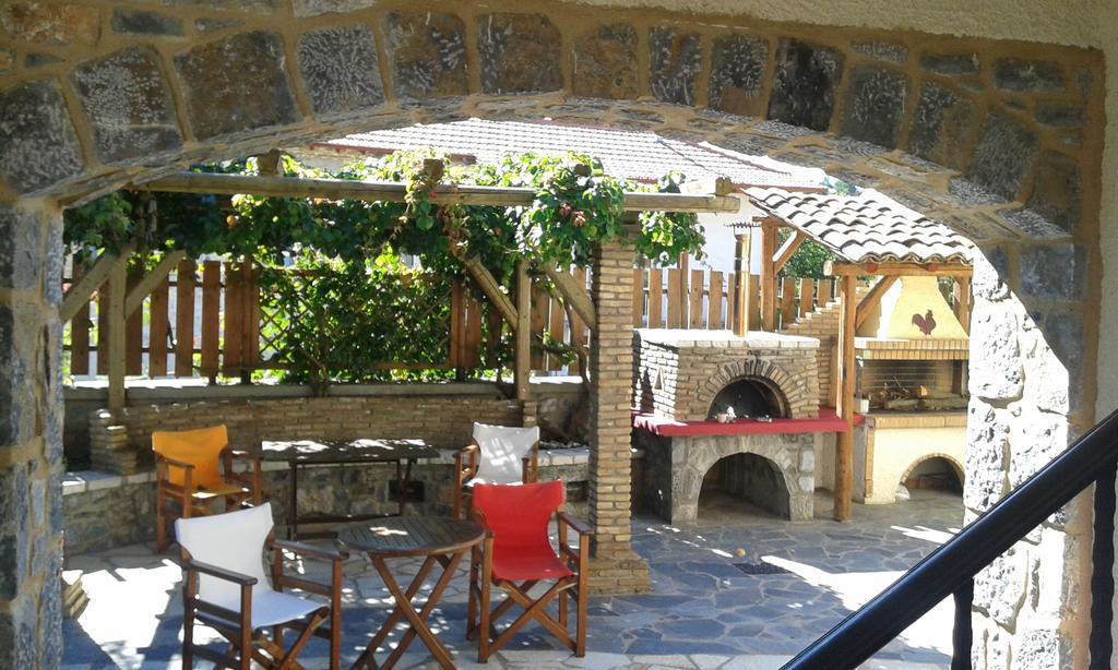 Archontiko Nikolopoulou Hotel Vitina Ngoại thất bức ảnh