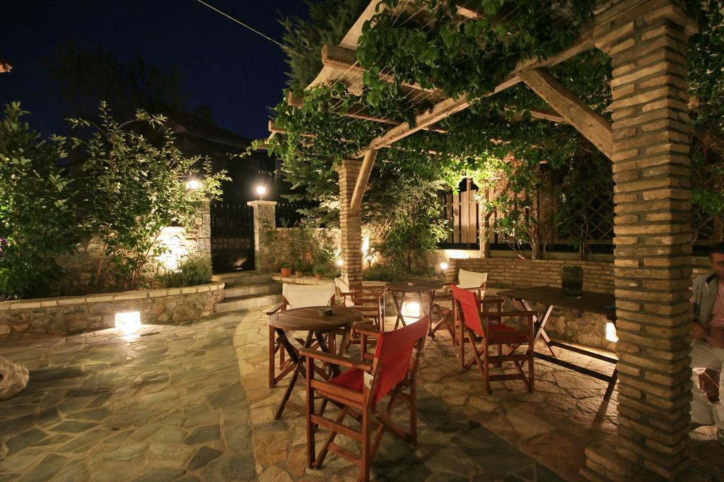 Archontiko Nikolopoulou Hotel Vitina Phòng bức ảnh